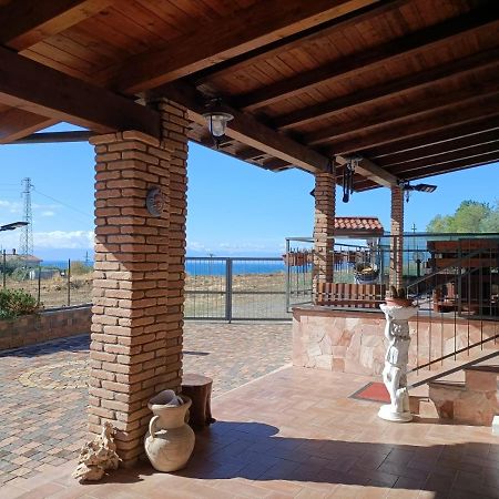 La Taverna Di Angela Amendolara Exteriér fotografie