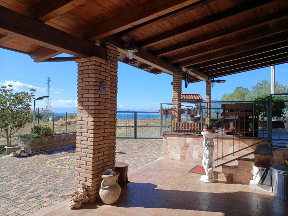La Taverna Di Angela Amendolara Exteriér fotografie