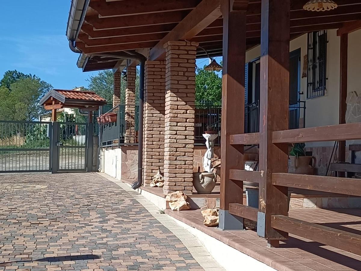La Taverna Di Angela Amendolara Exteriér fotografie