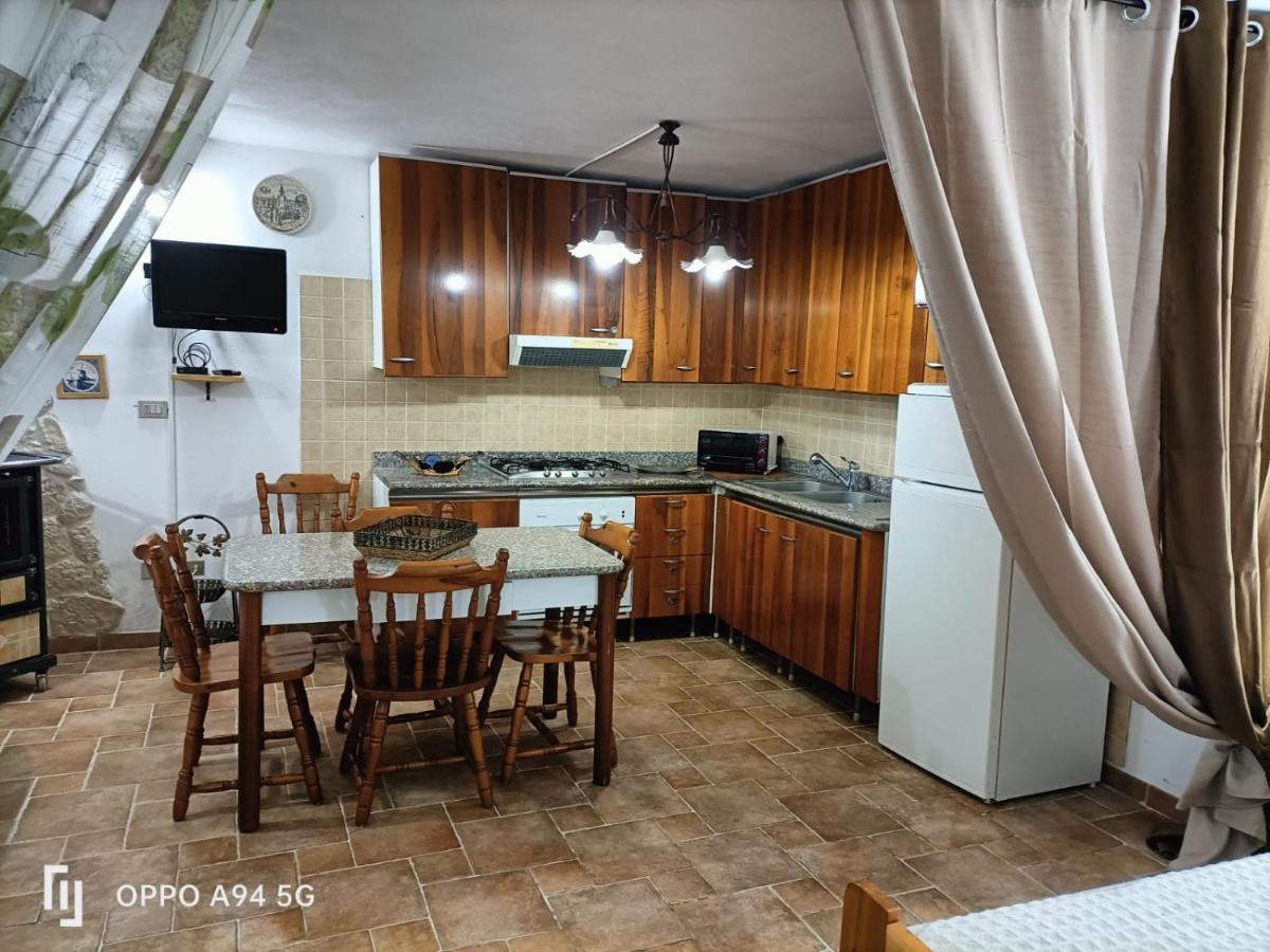 La Taverna Di Angela Amendolara Exteriér fotografie