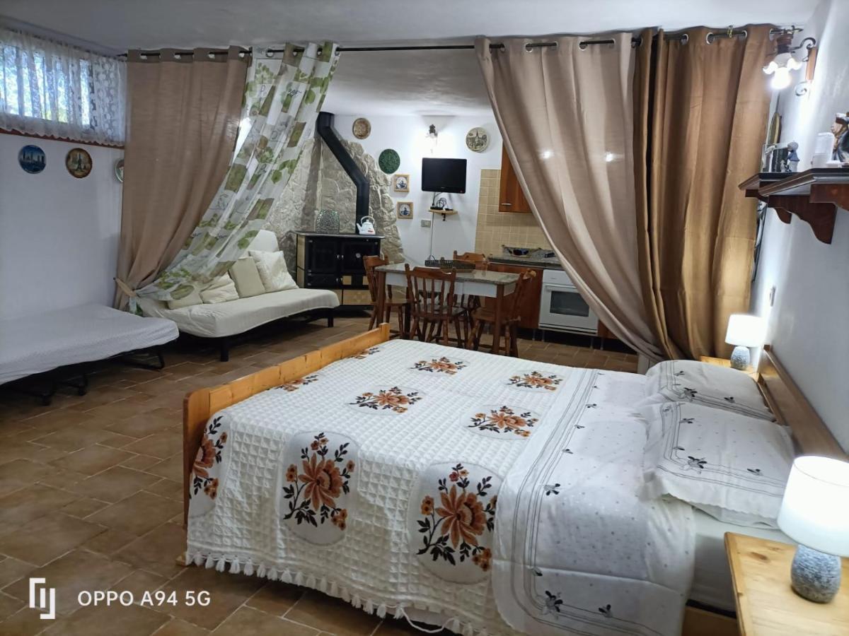 La Taverna Di Angela Amendolara Exteriér fotografie